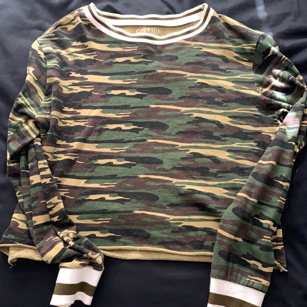 cropped long sleeve